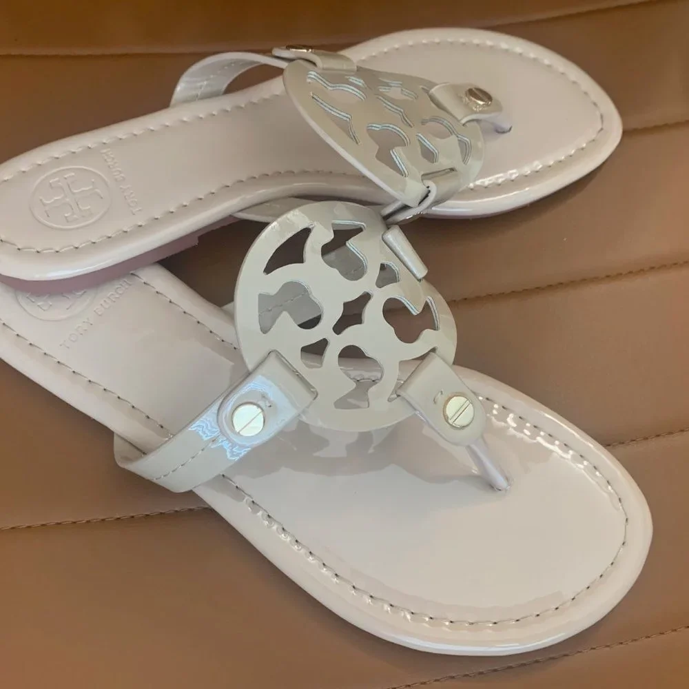 NEW Tory Burch Sandals - Picture 1 of 4